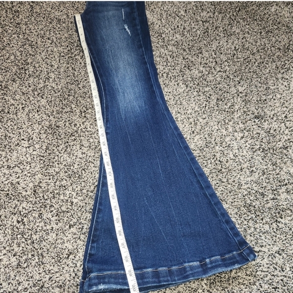 KanCan Signature Ultra High Rise Super Flare Jeans Size 24 30" Inseam Dark Wash - Picture 3 of 10